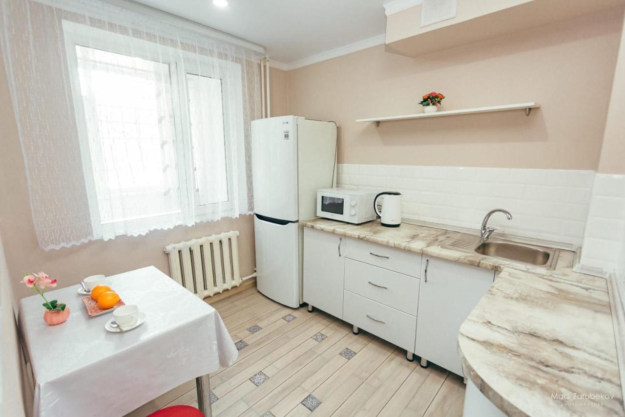 Cosy flat Lägenhet Semey Exteriör bild